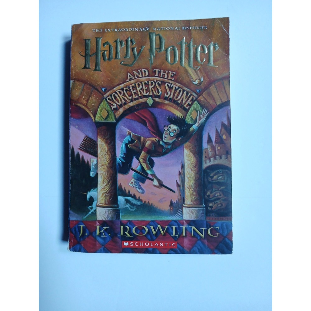 Harry Potter and the Sorcerer's Stone Scholastic Paperback 1st Ed 1st Print 1999